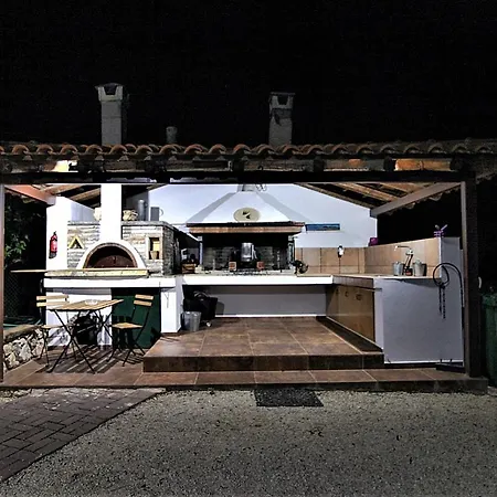 Korina * Metochi (Asklipiio)