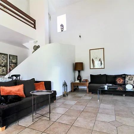 Korina Metochi (Asklipiio)