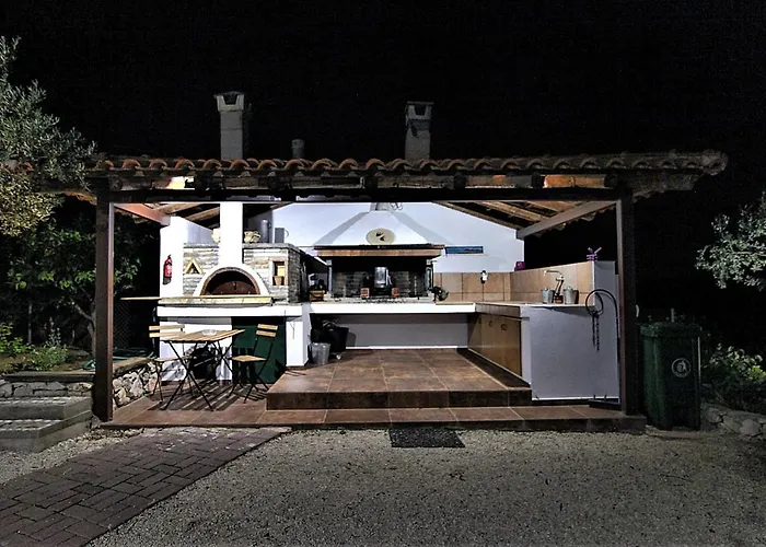 Korina * Metochi (Asklipiio)